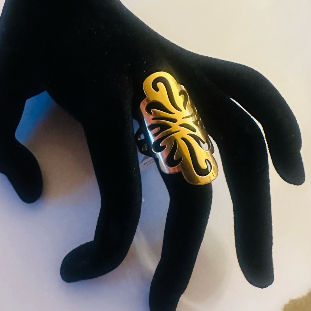 Elegant Gold Statement Ring